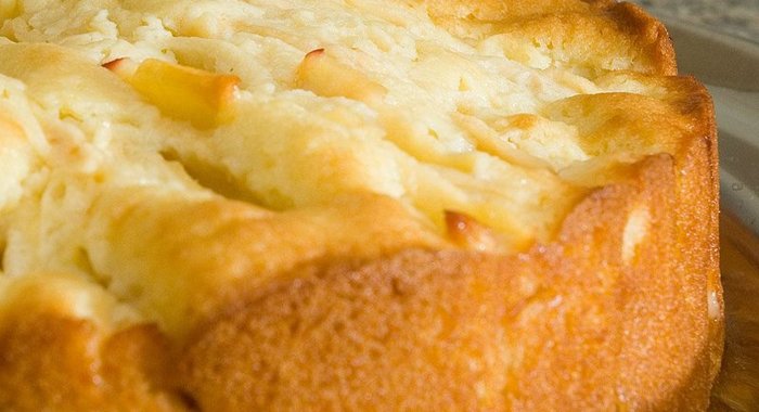 Яблочный пирог Пышный