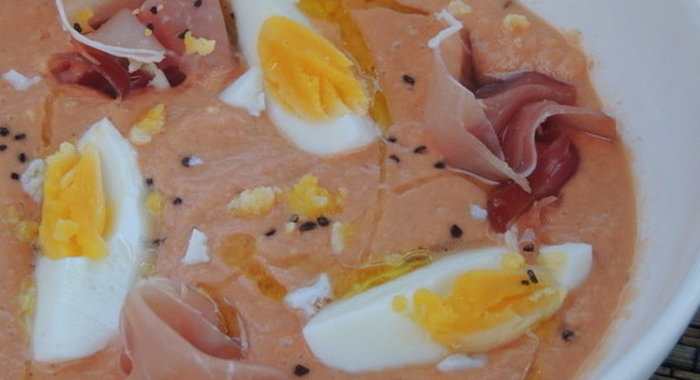 Холодный испанский суп Сальморехо