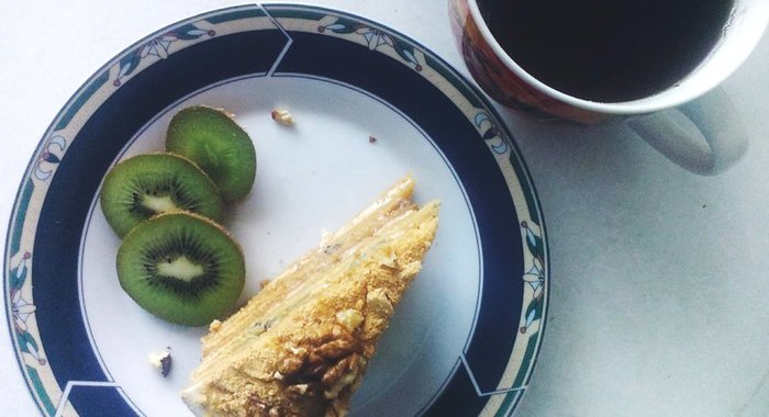 Торт «Медовик» со сметанным кремом