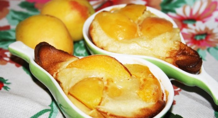 Клафути с абрикосом