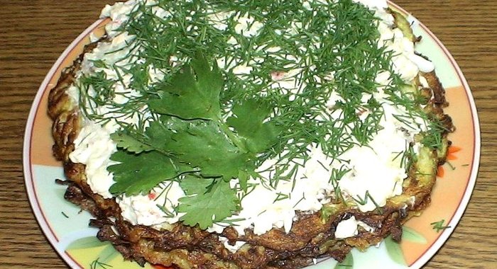 Кабачковый торт с начинкой из крабовых палочек