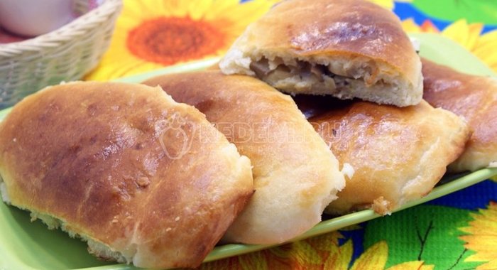 Пироги с капустой и грибами «Лапти»