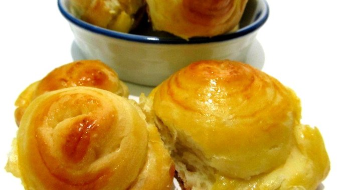 Булочки сахарные