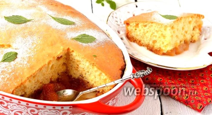 Пирог с карамелизованными яблоками