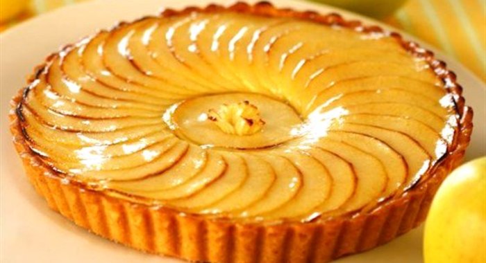 Яблочный пирог с абрикосовым джемом