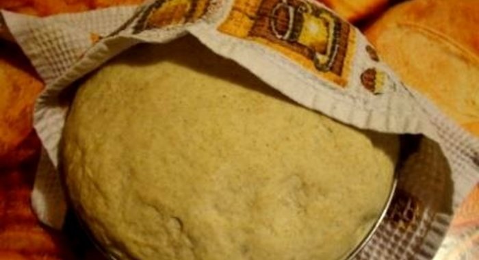 Дрожжевое тесто с ржаной мукой