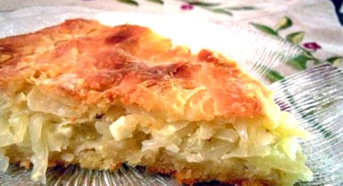 Капустный пирог из дрожжевого, заварного теста