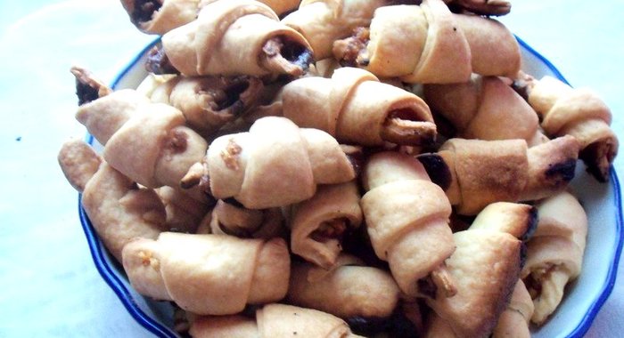 Рогалики с ореховой начинкой