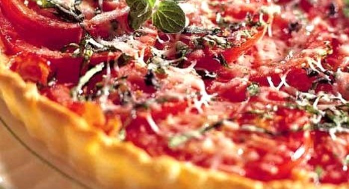 Томатный пирог с творогом на картофельном тесте