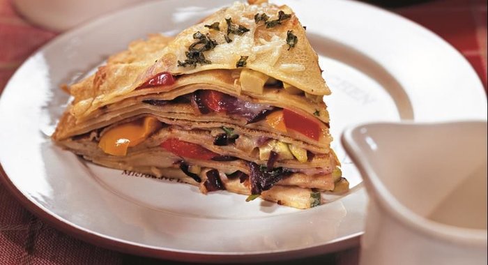 Блинчатый торт с овощами