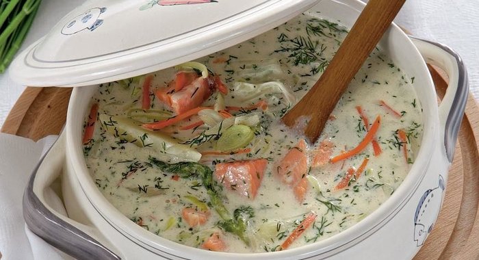 Финский рыбный суп с копченой семгой