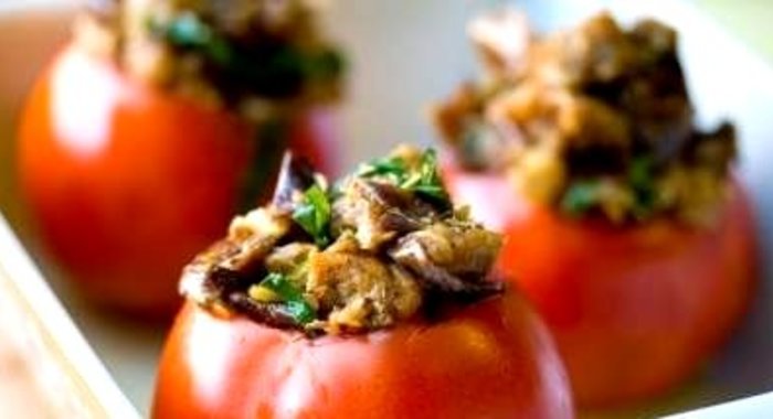 Помидоры с фаршем в духовке