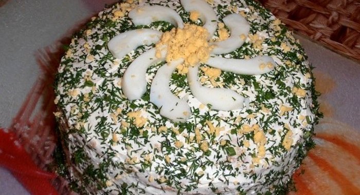 Блинный пирог с курицей и грибами