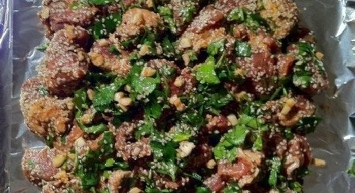 Салат с капустой и крабовыми палочками