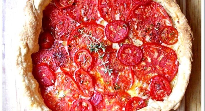 Галета с томатами и брынзой