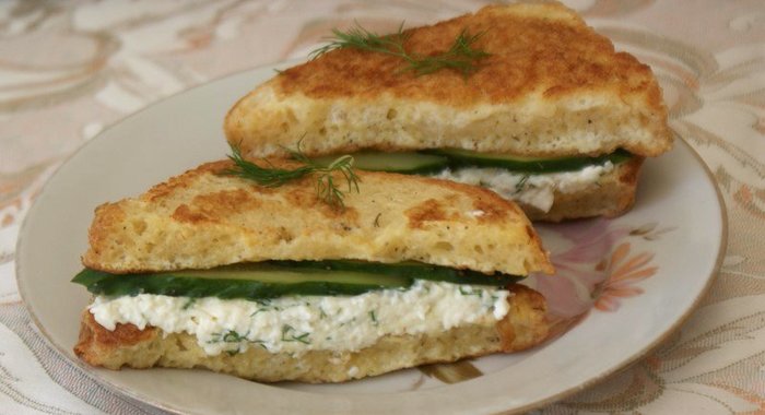 Гренки с плавленым сыром