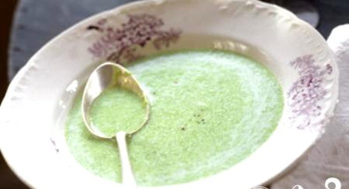 Суп из лука и горошка