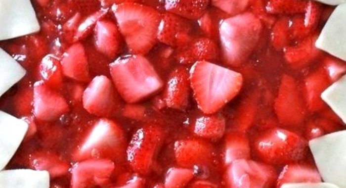 Клубничный сердечный пирог