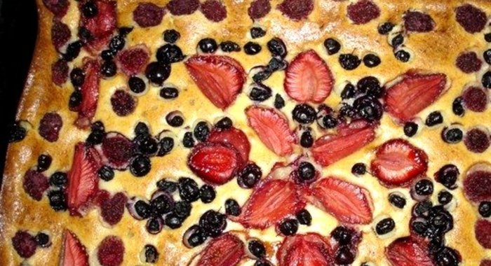 Ягодный пирог на творожном тесте