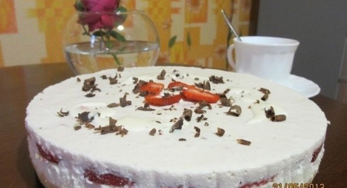 Чизкейк с клубникой