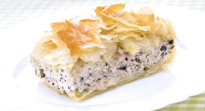 Слоёный пирог с курицей