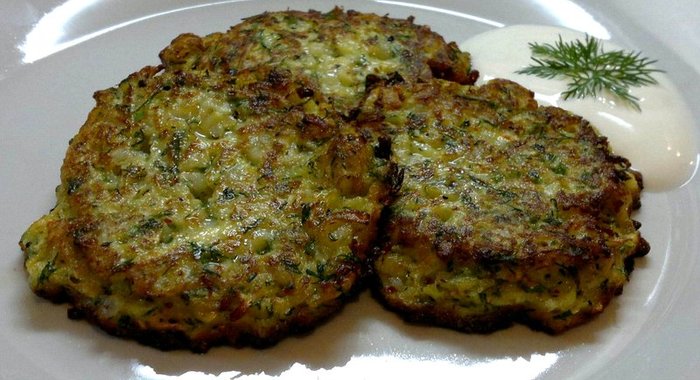 Оладья из кабачков с острым перцем