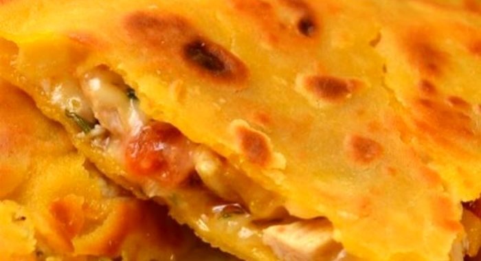 Кесадилья с курицей и овощами