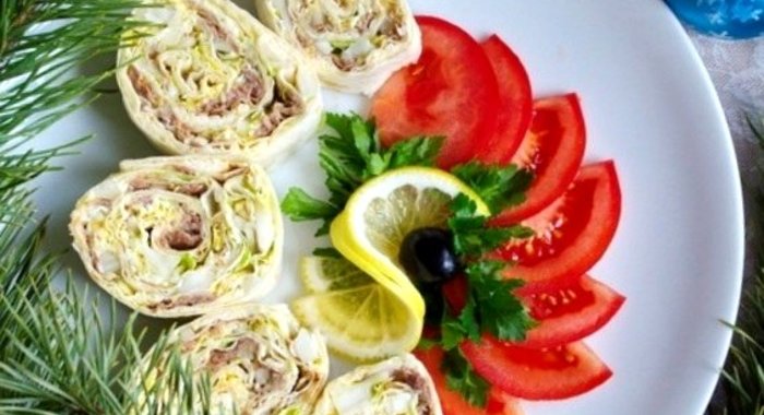 Лаваш с консервами и сыром