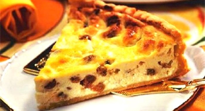 Пирог с изюмом