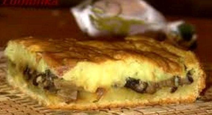 Картофельный пирог с грибами