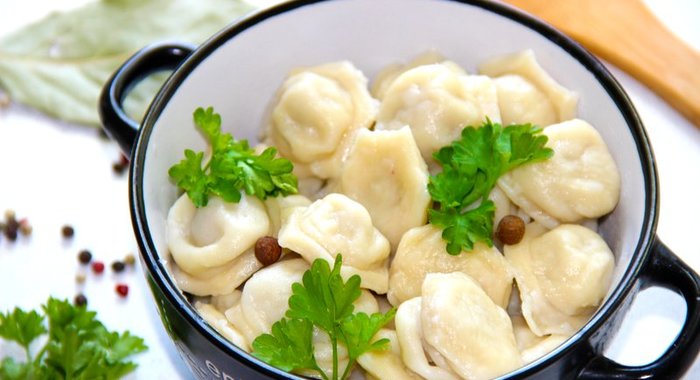 Пельмени в пельменнице
