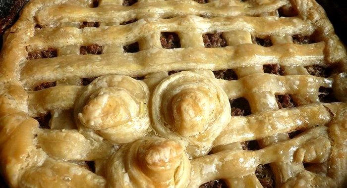 Пирог с мясным фаршем