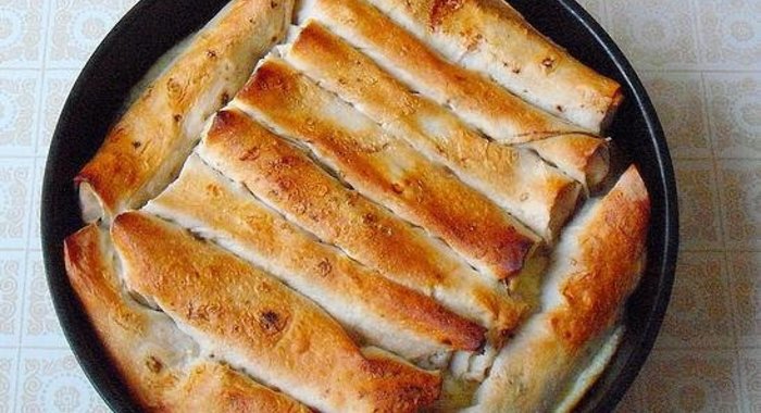 Рулеты из лаваша с квашеной капустой и мясом