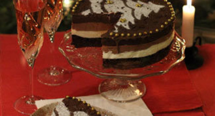 Рождественский шоколадный торт