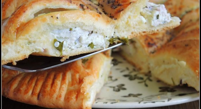Пирог с рикоттой и зеленью