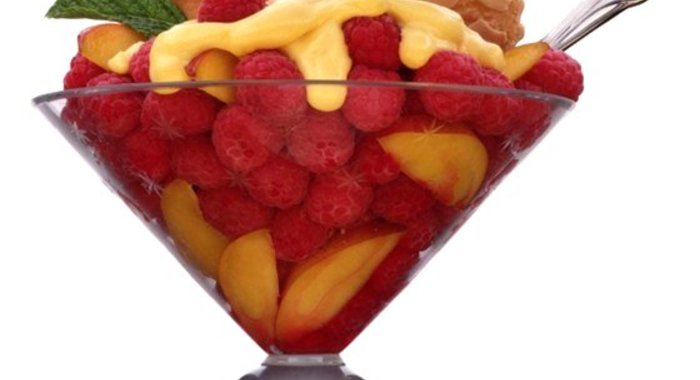 Сабайон из шампанского с малиной