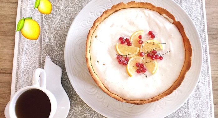 Лимонный пирог с безе