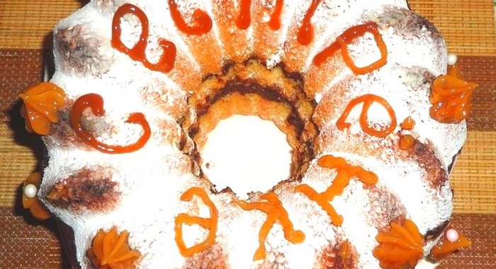 Торт с шоколадным кремом и корицей