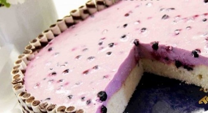 Чернично-йогуртовый торт