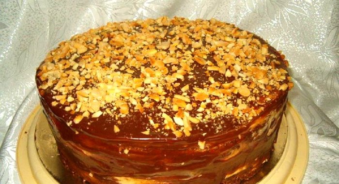 Торт Сникерс