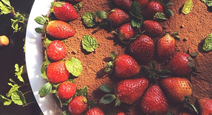 Шоколадный сыроедческий торт