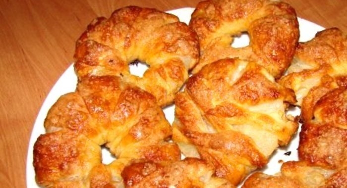 Слойки с ананасом