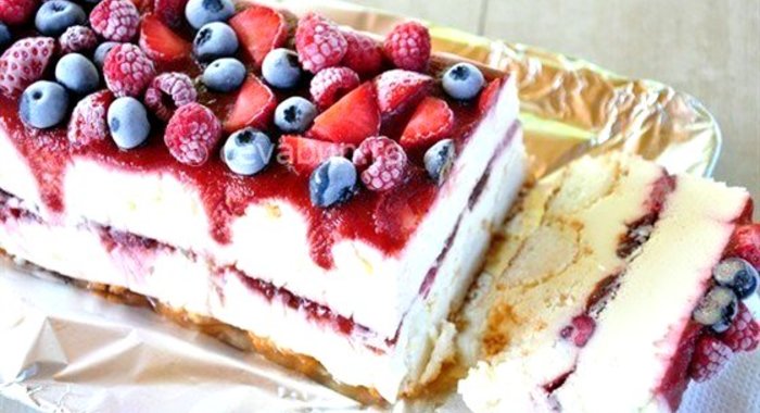 Замороженный творожный торт с белым шоколадом