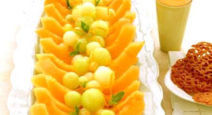 Дыня с апельсиновым соусом