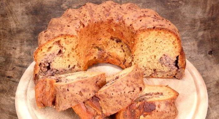 Пирог с шоколадом и марципаном «Гугельхопф»