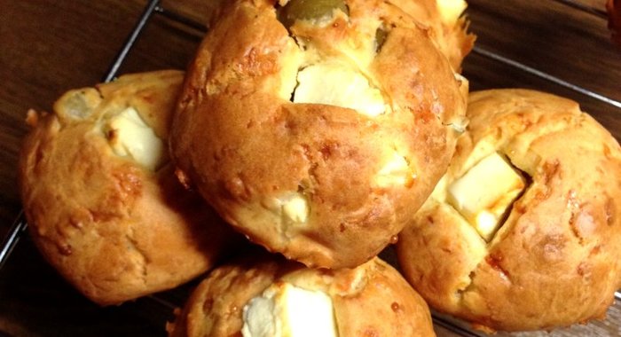 Маффины с сыром фета и оливками