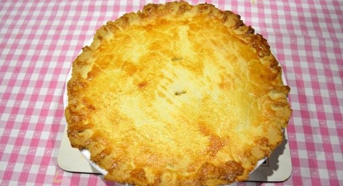 Быстрый мясной пирог с грибами