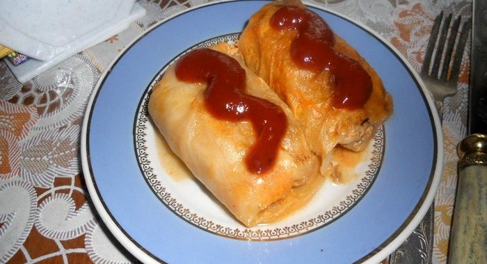 Голубцы в томатно-сметанном соусе