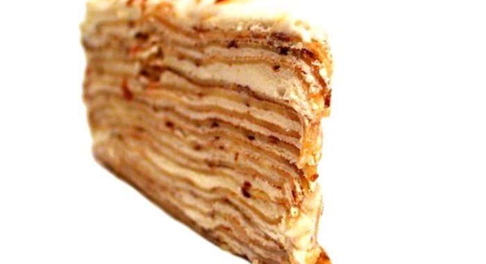 Торт «Наполеон» с орехами