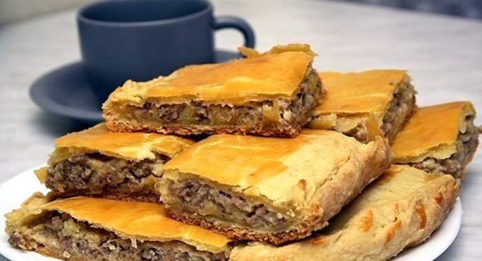 Пирог с картофелем и фаршем